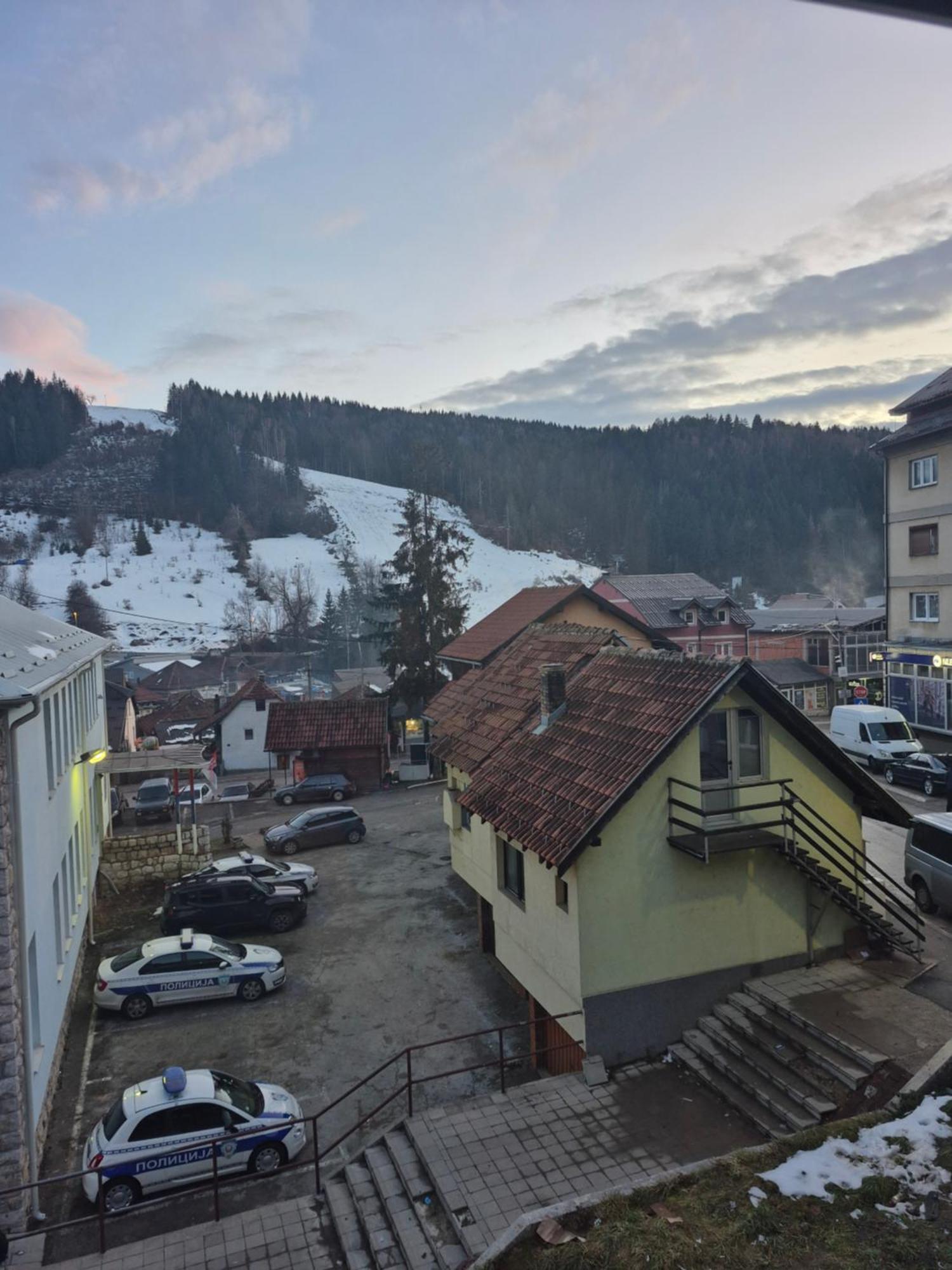 Caffe Pizzeria I Apartmani Bona Fides Nm Nova Varos Bagian luar foto